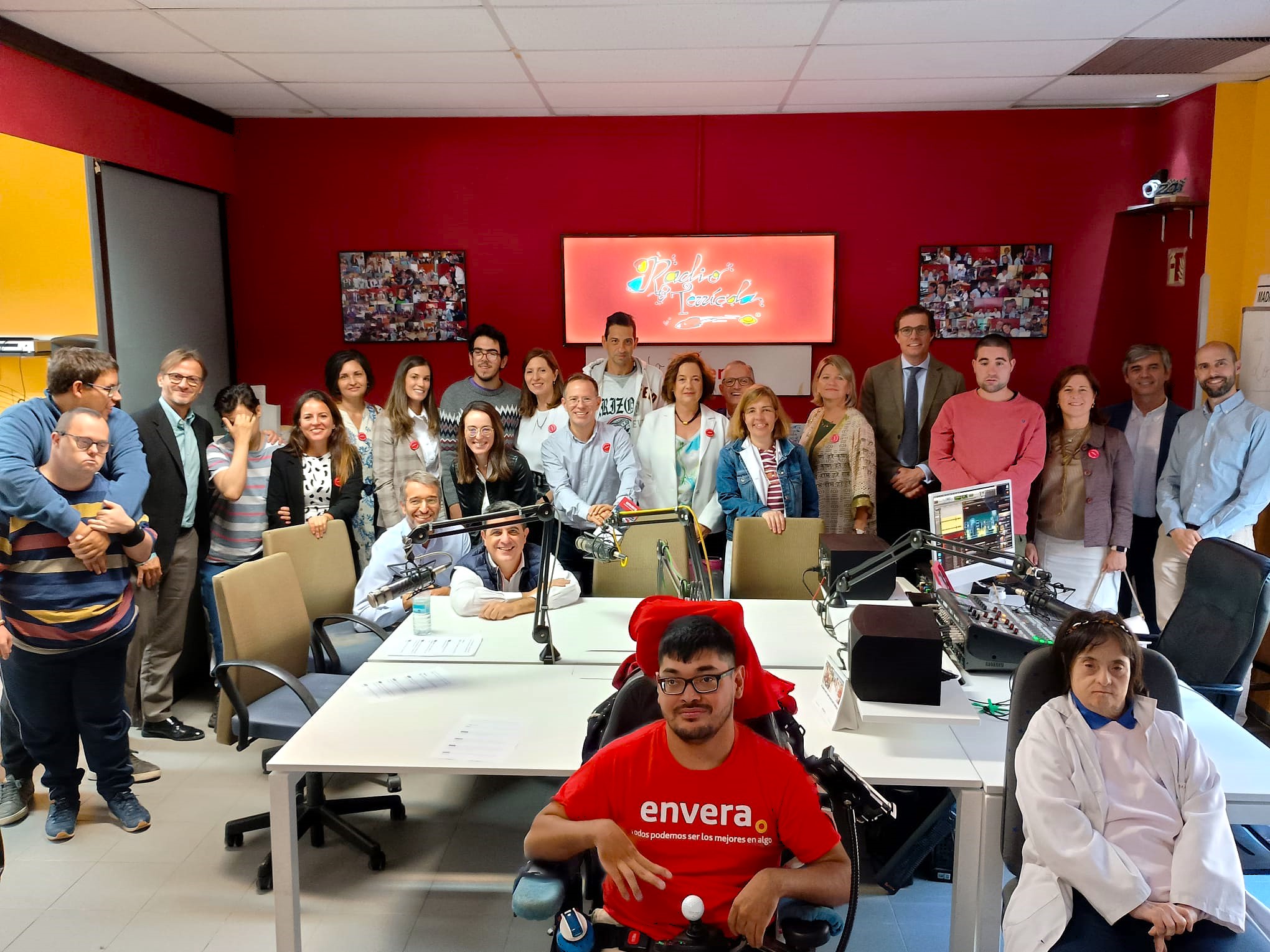 AESA y Envera comparten un “vuelo comprometido y seguro” por la inclusión