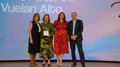 AESA recibe el premio Ellas Vuelan Alto por su compromiso con la igualdad
