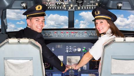AESA comienza a emitir licencias electrónicas definitivas para las tripulaciones de vuelo de avión y helicóptero